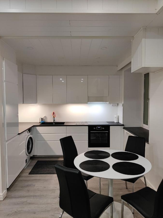Alexi Apartments - Newly Renovated Apt In The Heart Of The City Near To Railway Station And Nokia Arena タンペレ エクステリア 写真